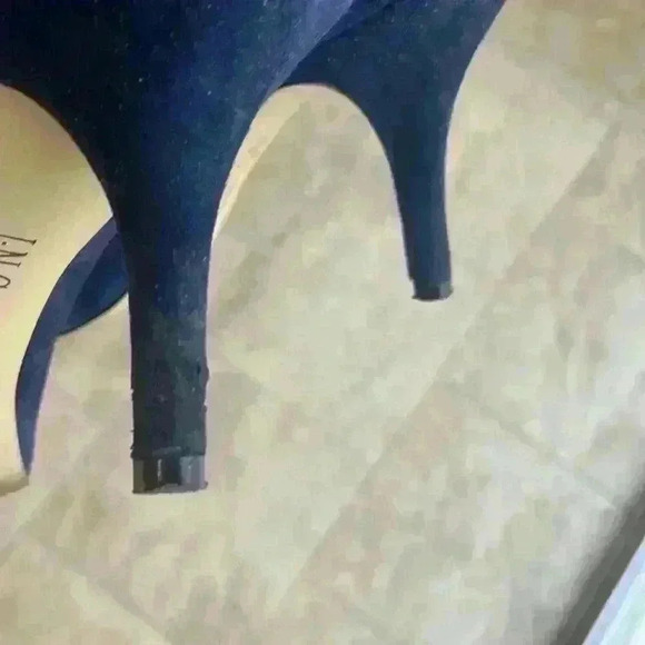 INC royal Blue Suede Classic Pumps3.5” Heel Size9M - Picture 7 of 8